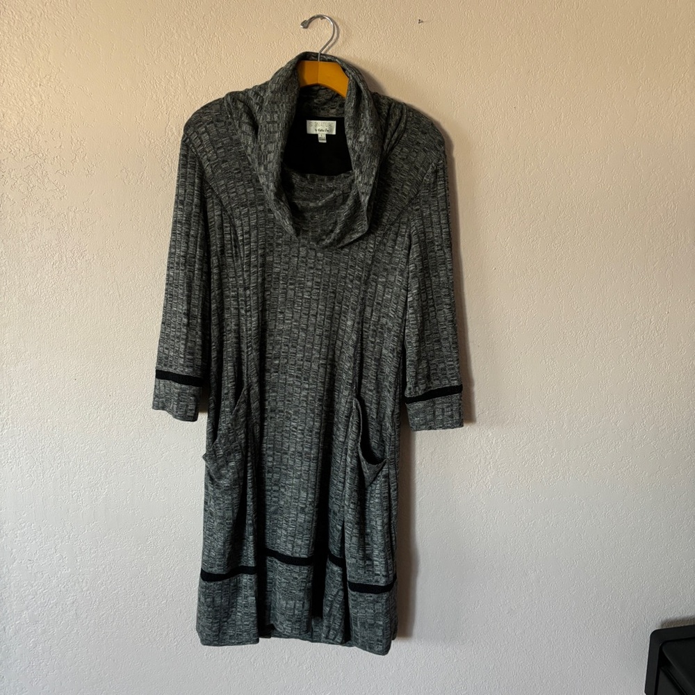 Signature by Robbie Bee cowl neck dress size L